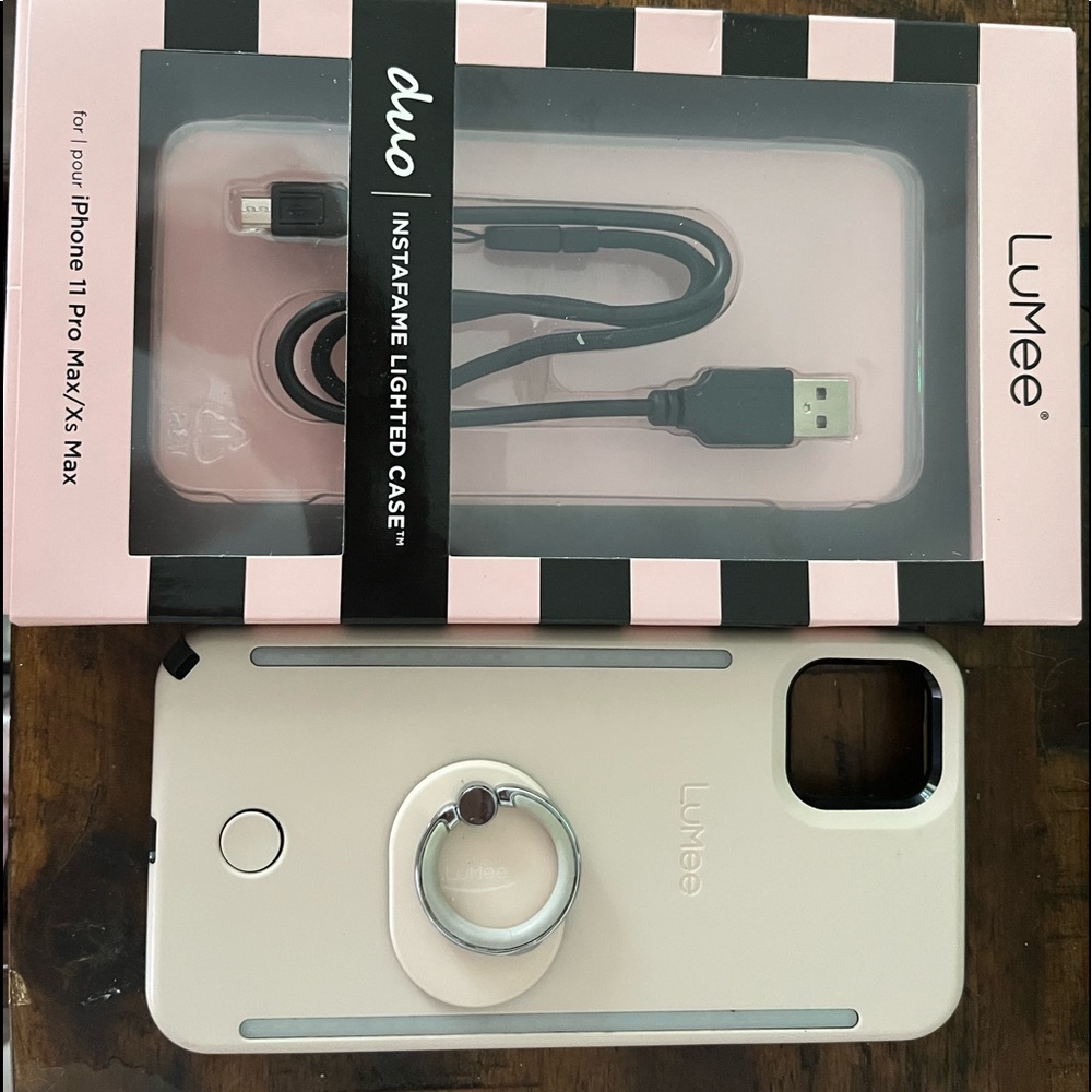 LuMee instaflame lighted case  for iPhone pro max 11.